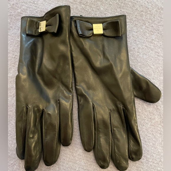 Black leather gloves - Picture 3 of 5
